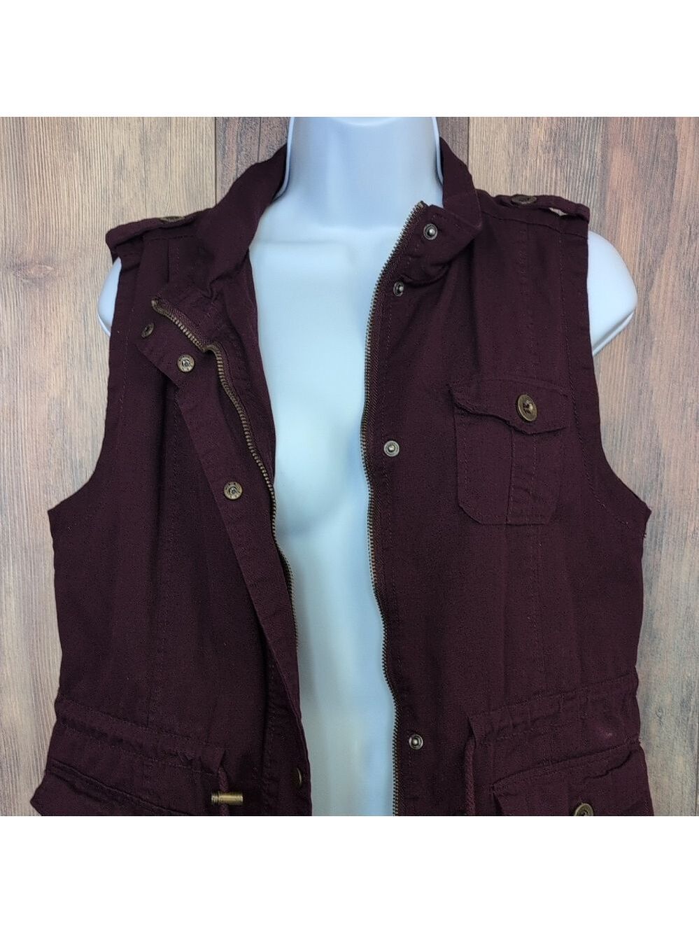 C'esttoi Women's Sleeveless Maroon Utility Vest M                  D462